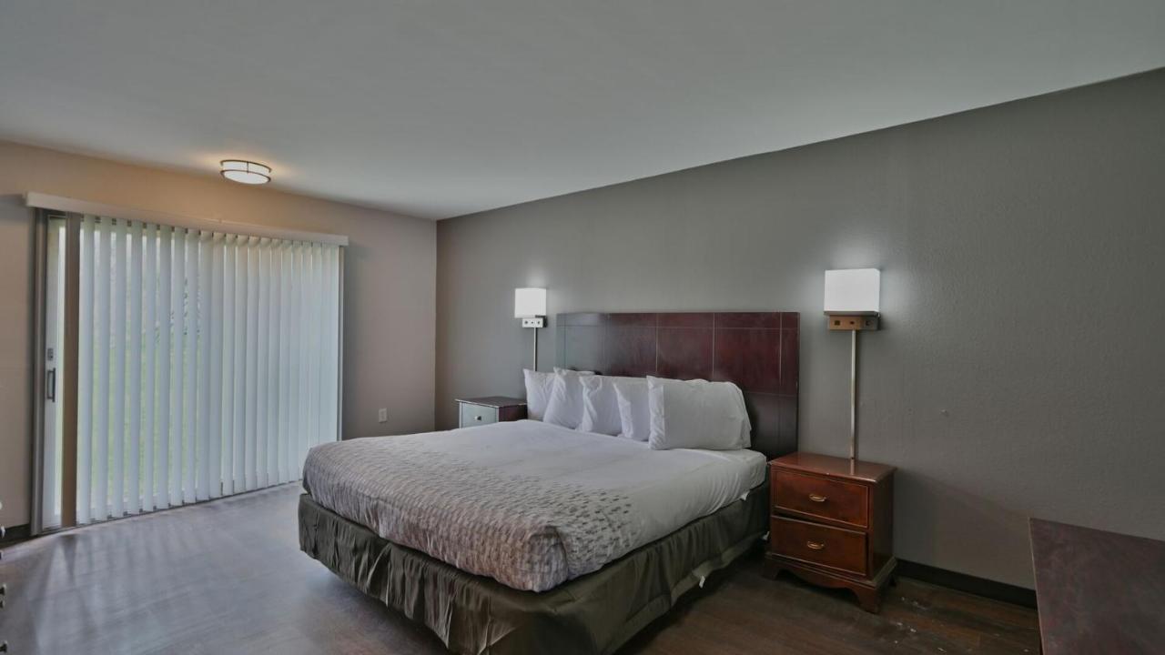 Maplehurst Motel Tunkhannock Extérieur photo
