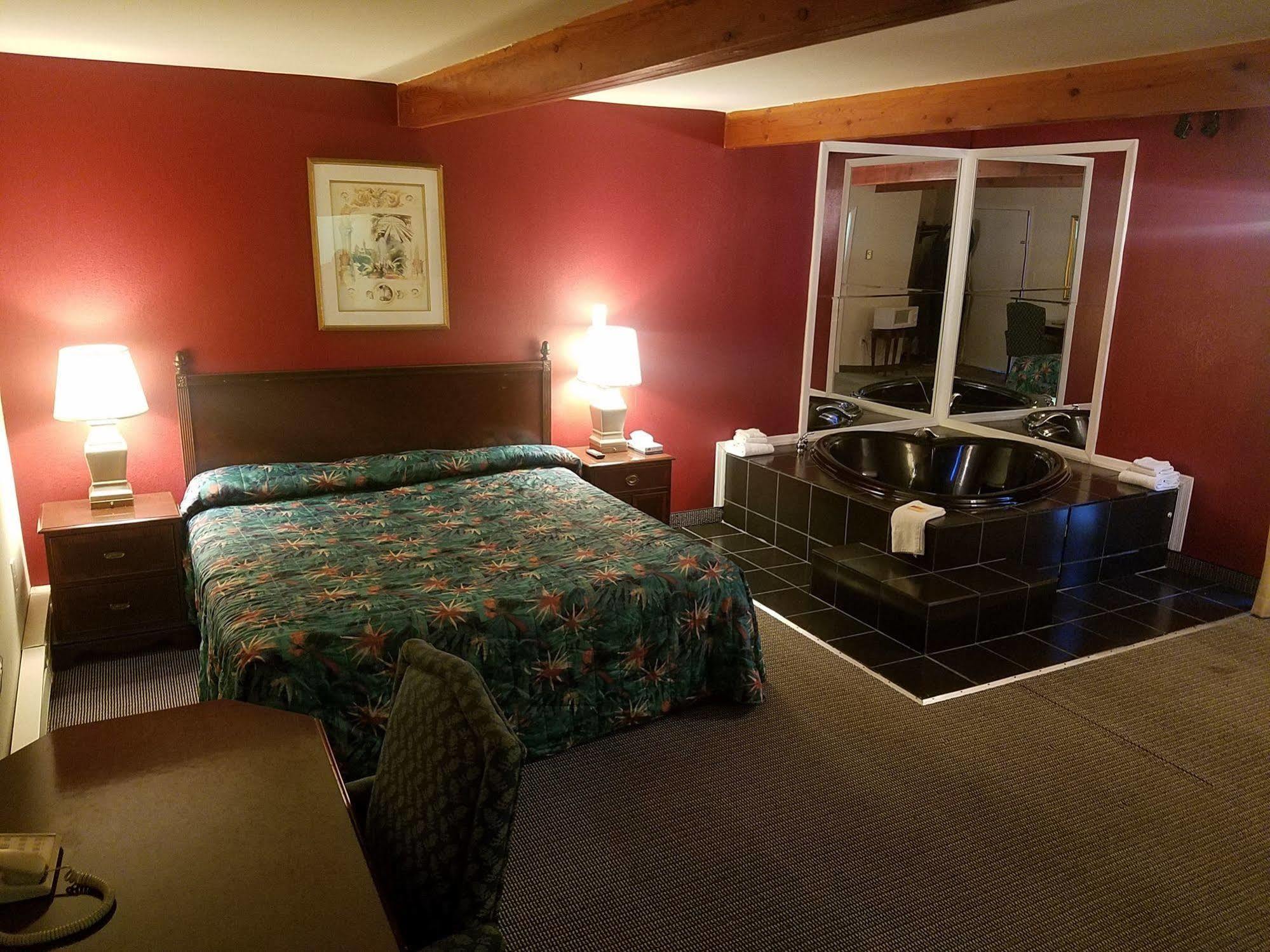 Maplehurst Motel Tunkhannock Extérieur photo