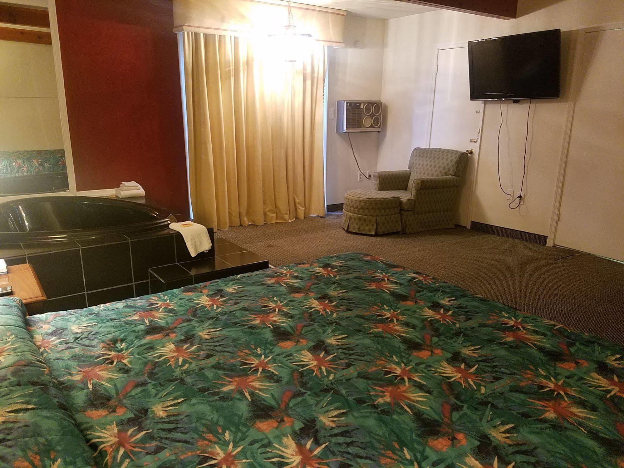 Maplehurst Motel Tunkhannock Extérieur photo